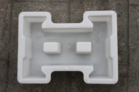 預(yù)制護(hù)坡模具該怎么養(yǎng)護(hù)？