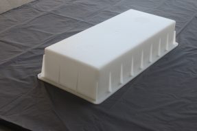 為什么預(yù)制路緣石模具要采用加強(qiáng)筋設(shè)計(jì)？