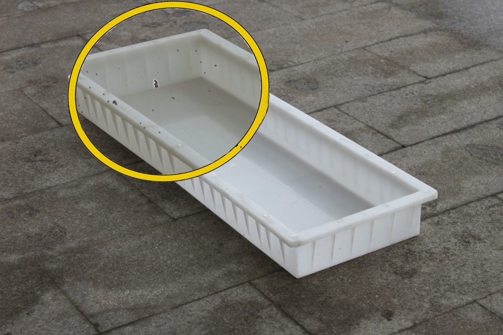 模具放置久后會變色長黑點(diǎn)